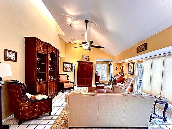 3rd image of 3705 Casady Ct