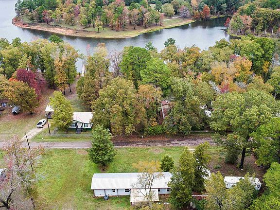 3rd image of 1139 Lakeside Dr