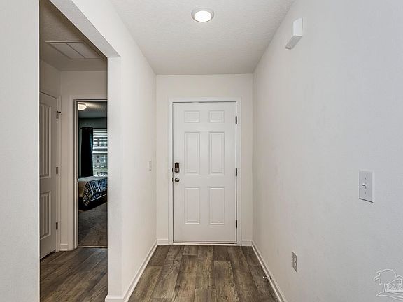 5th image of 6456 Churchill Cir