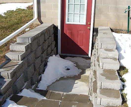 2nd image of 5909 Raymond Ave