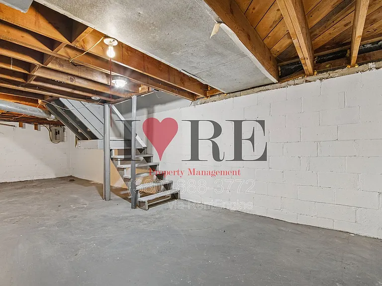 338C South Blvd — Photo 24