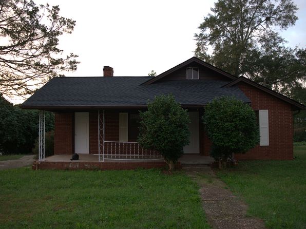 364 Chattahoochee St, Cornelia, GA