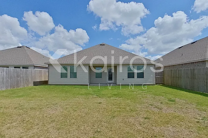 108 Santiago Ct — Photo 23