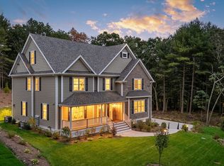 345 Grove St, Reading, MA 01867