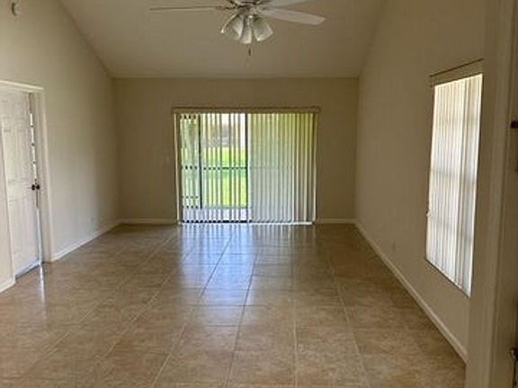 3rd image of 406 Buttonwood Pl
