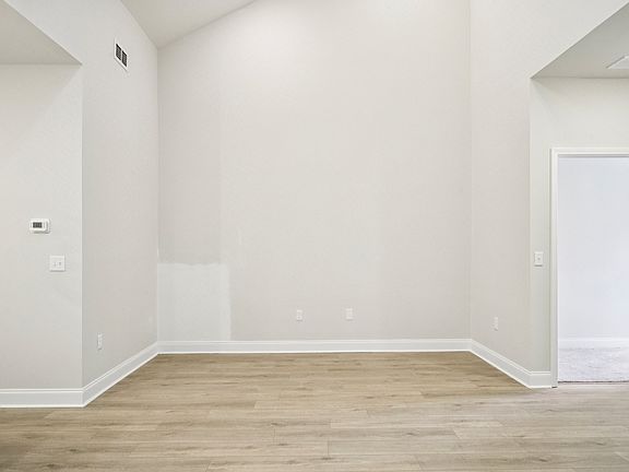 4th image of 517 W Stonehaus Xing Lot 53