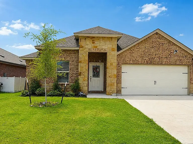 4431 Allison Dr — Photo 1