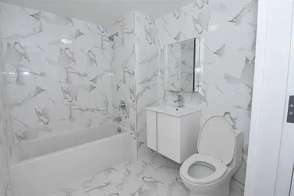 Sold by Web Realty Group Inc | media 7