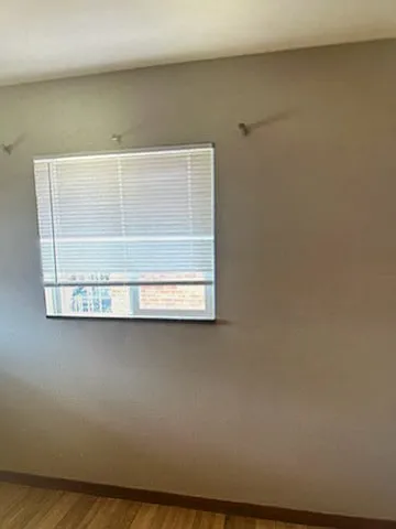 3 bed, 1003 sqft, $1,550 — Photo 4
