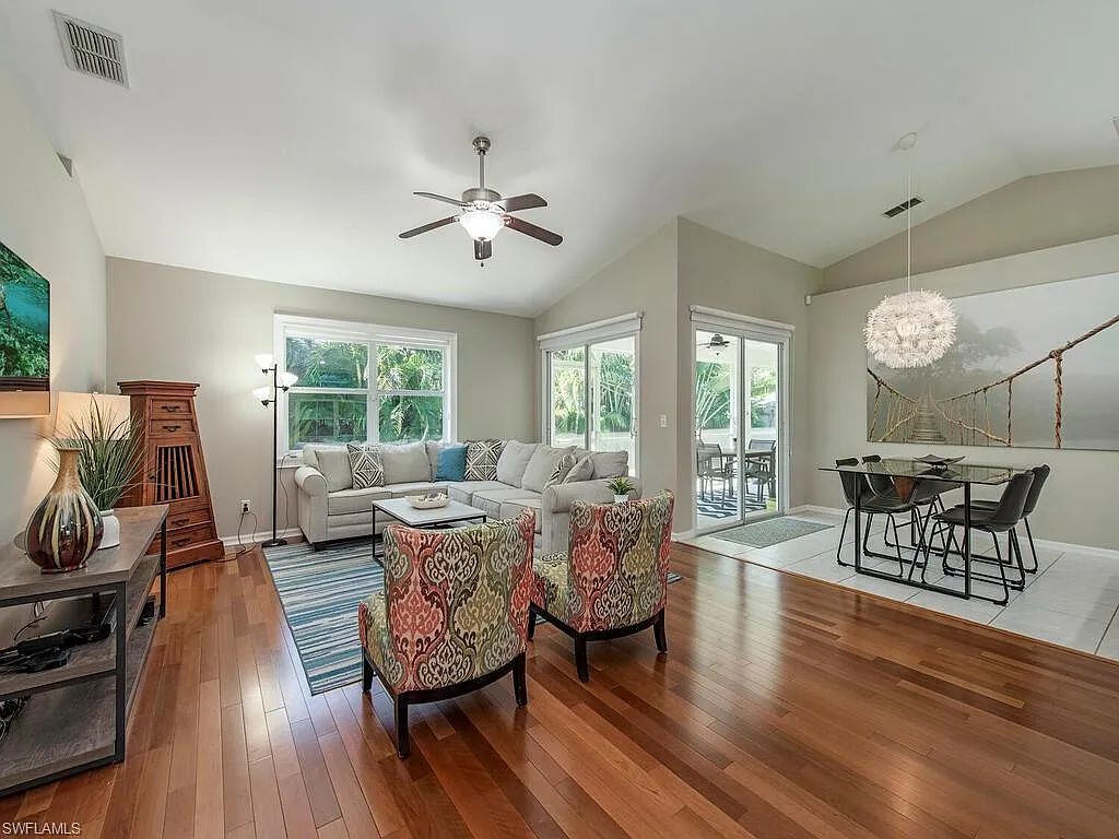3 bed, 2.0 bath, 1500 sqft, $9,000 — Photo 2