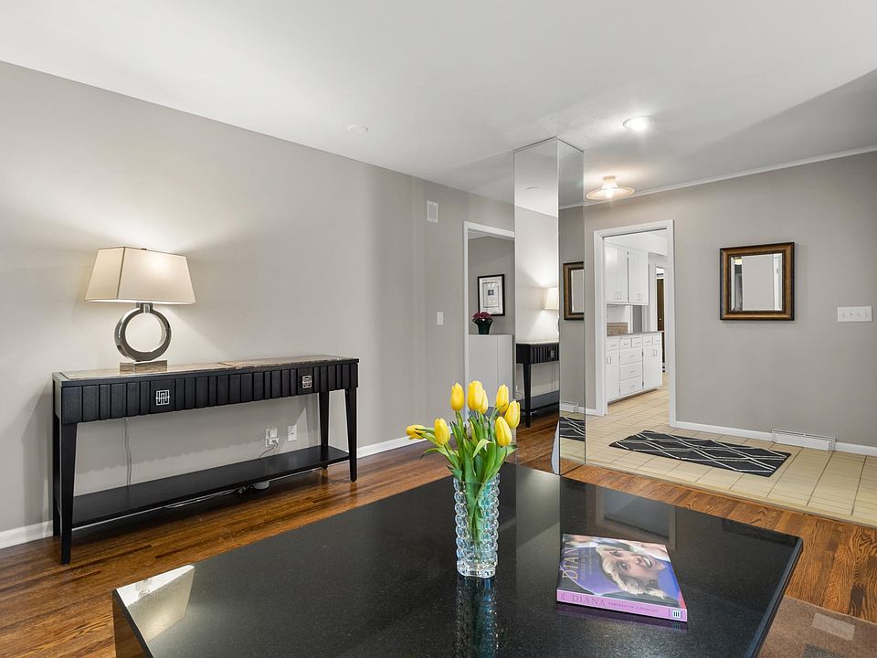 6008 Saxony Rd, Edina, MN 55436 | Zillow