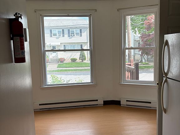 4th image of 75 S Atherton Ave APT A