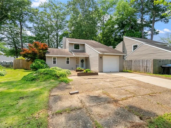 2109 Senior Ct, Virginia Beach, VA 23456