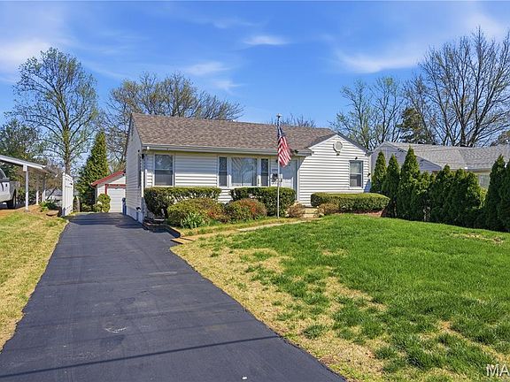 2nd image of 2206 Wengler Ave