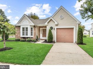 61 Peppergrass Dr, Mount Laurel, NJ 08054