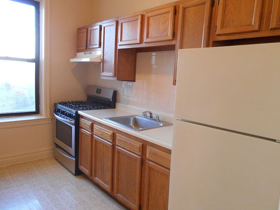 1st image of 4757 44th St