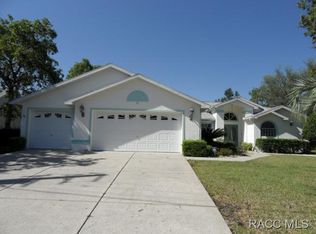 33 Black Willow St, Homosassa, FL 34446