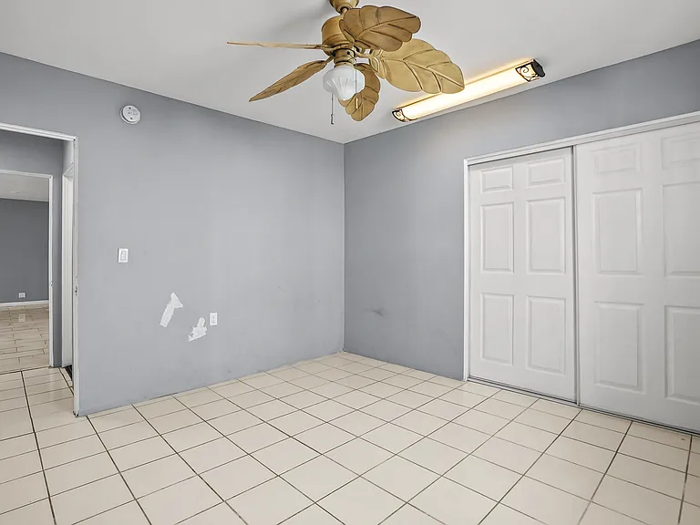 616 N Saint Andrews Pl #7 — Photo 2