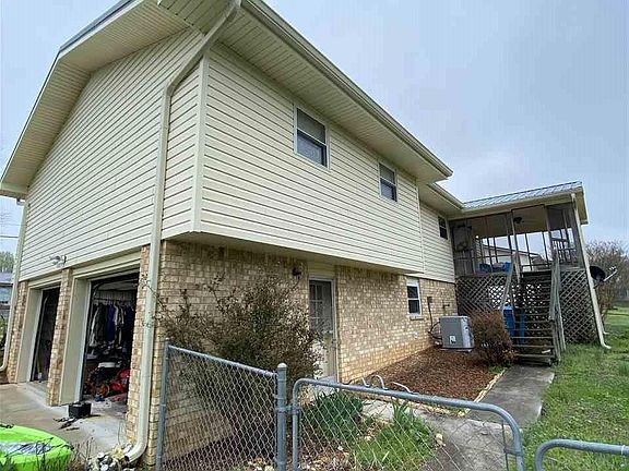 4th image of 193 Oakwood Cir NE