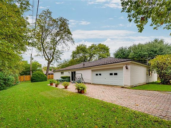 4th image of 3004 Rockbrook Dr