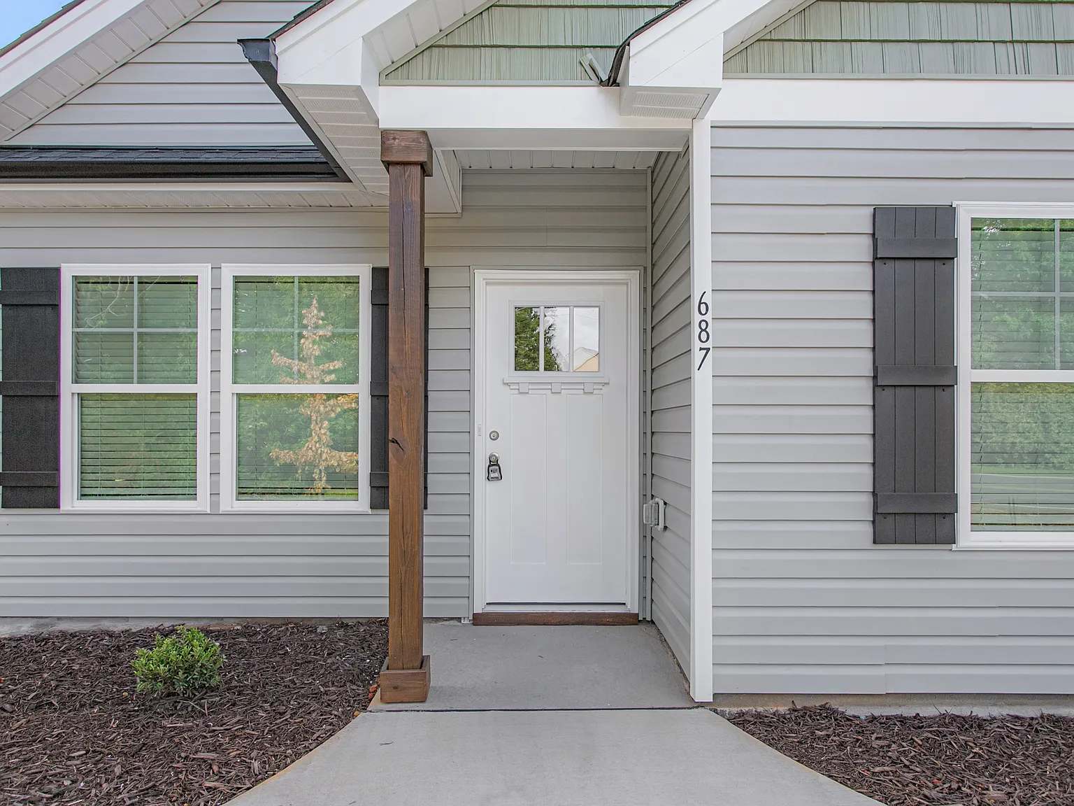4 bed, 1400 sqft, $2,000 — Photo 3