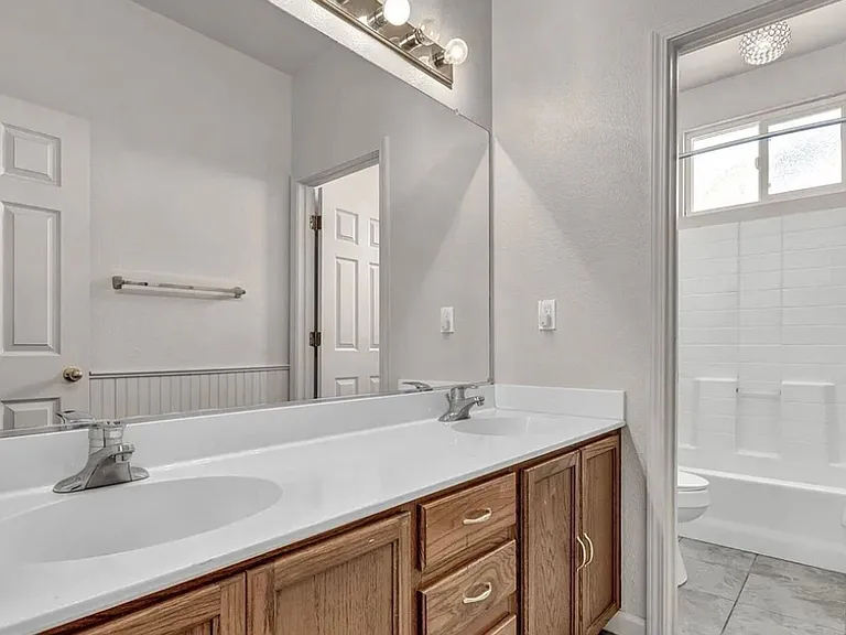 11555 Lone Desert Dr — Photo 8