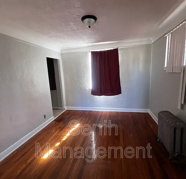 4203 Tyler St — Photo 6