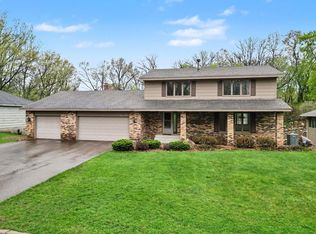 203 Belmont Ct, Apple Valley, MN 55124