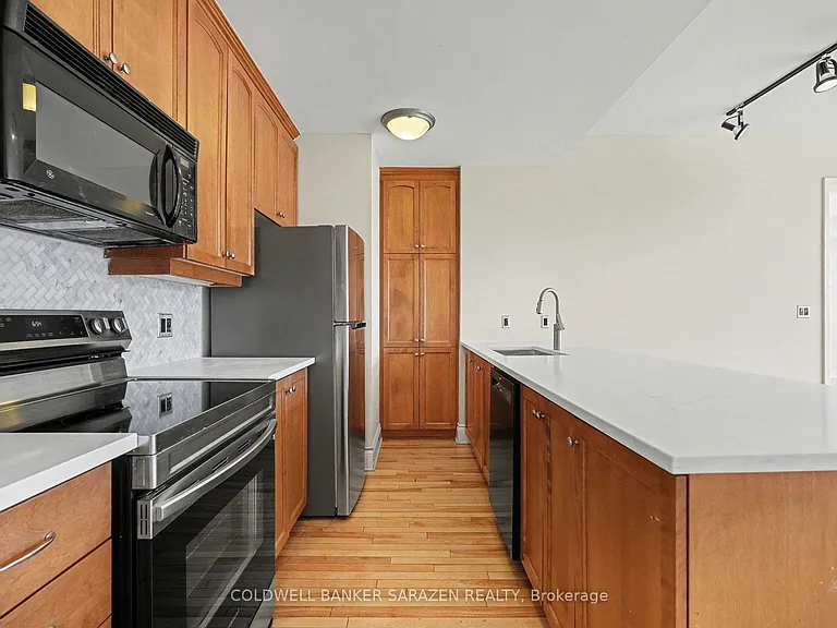 375 Lisgar St #801 — Photo 12