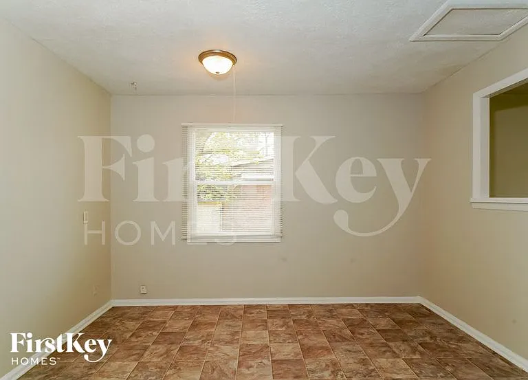 4331 Bertrand Rd — Photo 12