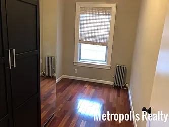 Rented by Metropolis International Realty Inc.