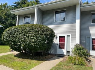555 Russell Rd APT D18, Westfield, MA 01085