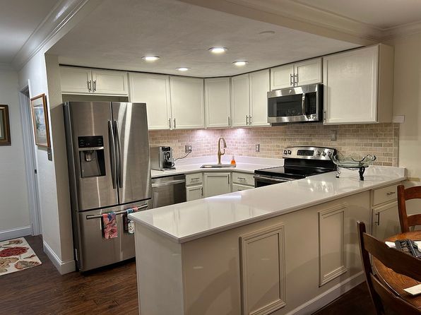 1380 Heritage Lndg