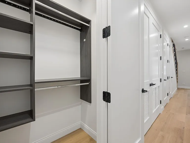 3739 N Clifton Ave #1 — Photo 56