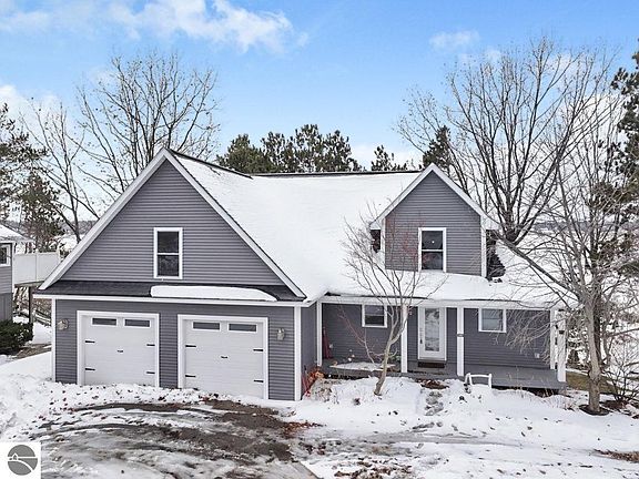 5th image of 5302 Highland Dr