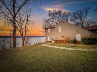 W7671 County Rd S, Onalaska, WI 54650
