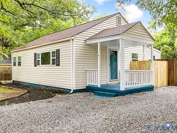 2nd image of 924 Halsey Ln