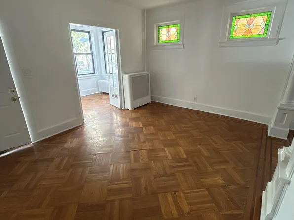 644 Westside Avenue image 3 of 12