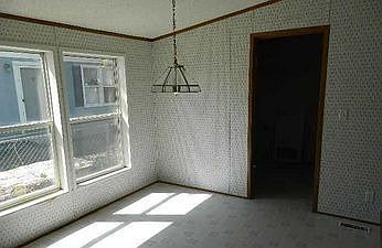 2nd image of 1422 Mac Pool St