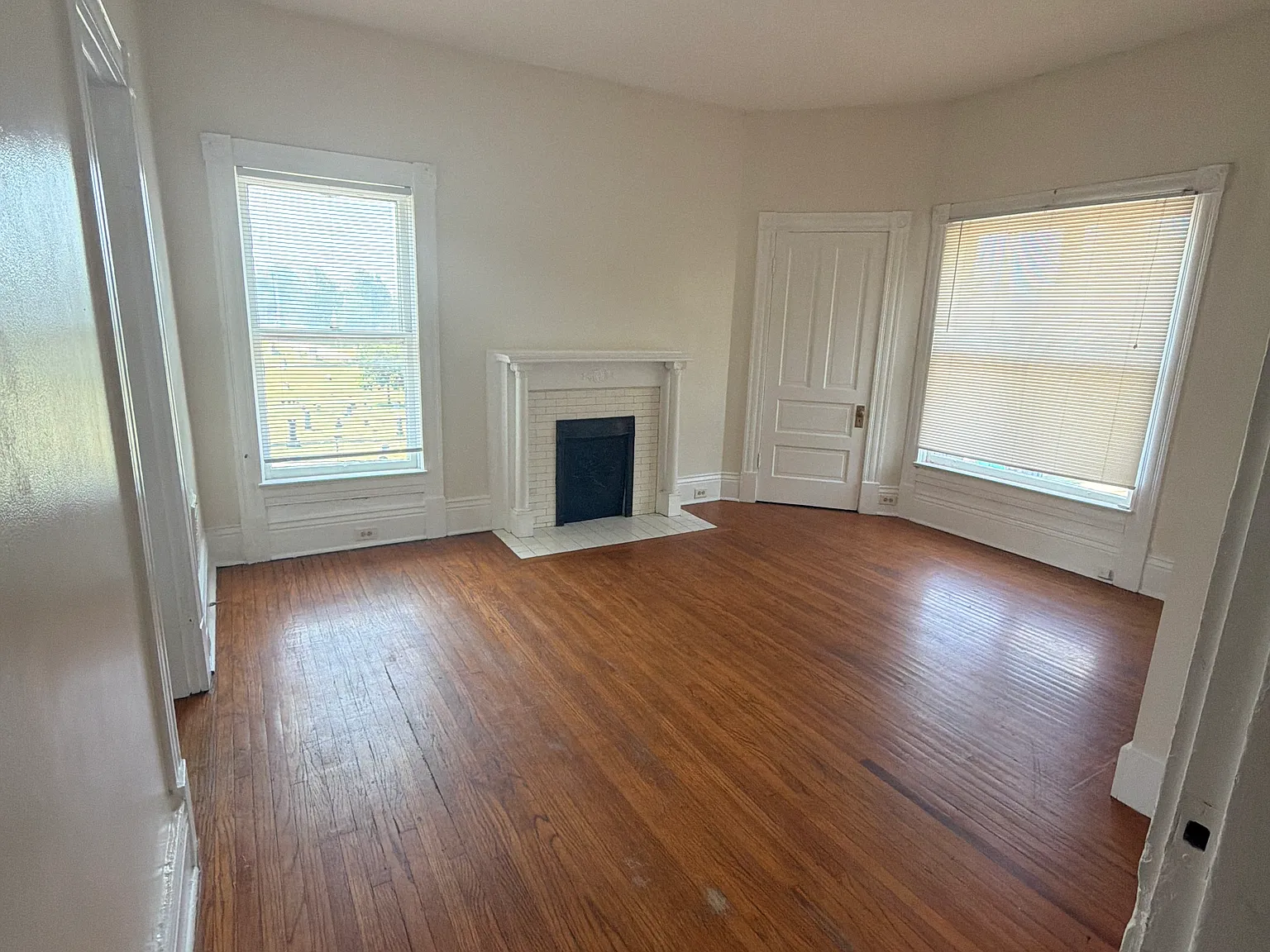 1 bed, 800 sqft, $950 — Photo 3