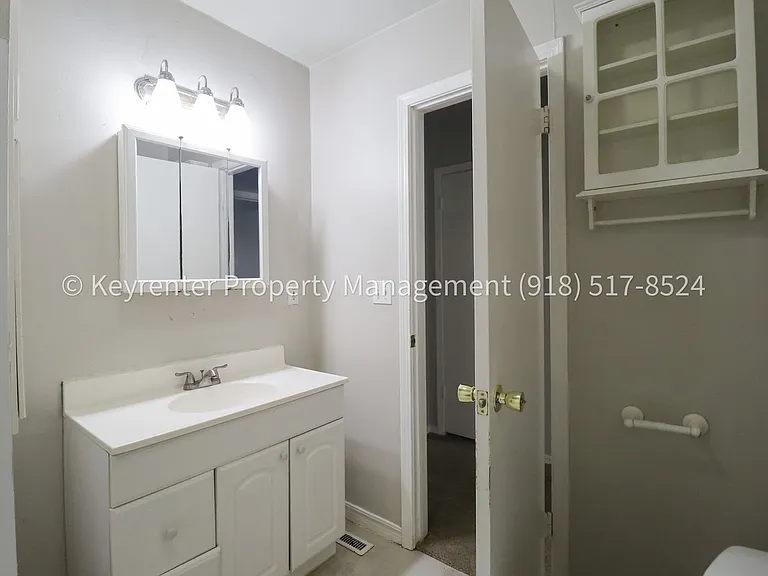 2144 N Garrison Pl — Photo 12