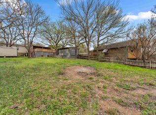 201 Wyatt St, Kingsland, TX 78639
