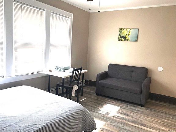 3rd image of 9035 138th St