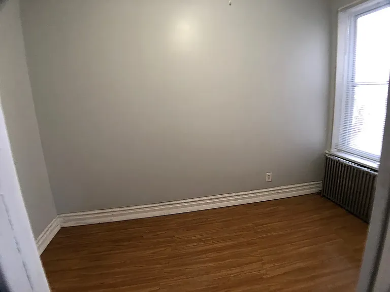 1237 S 51st Ave #2F — Photo 7
