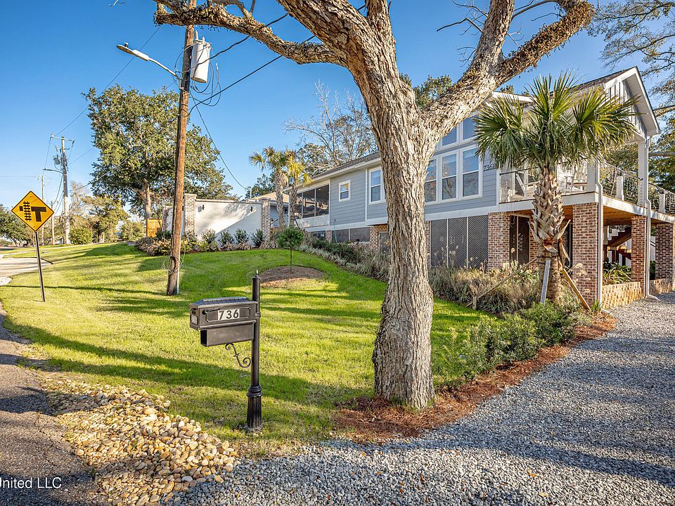 1st image of 736 Signal St