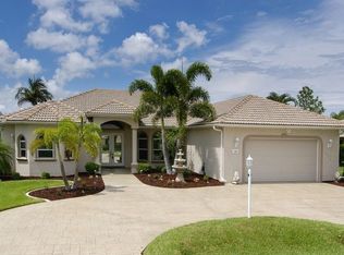 1935 SE 26th St, Cape Coral, FL 33904