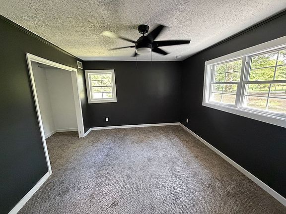 5th image of 3411 Uhls Rd