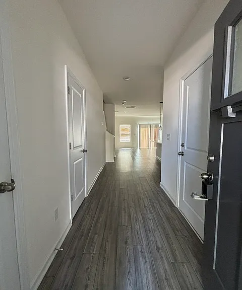 2645 Aubrey St #1 — Photo 3