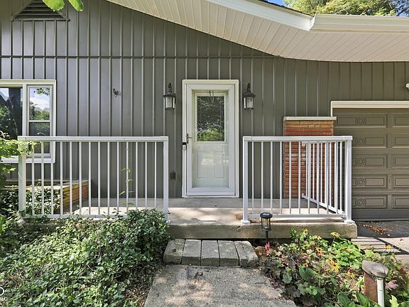 2nd image of 6246 N Rural St