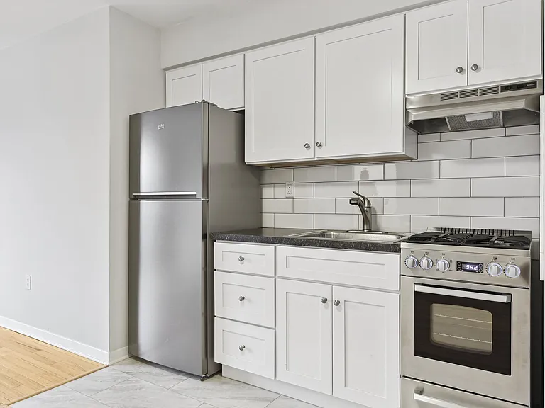 163 Main St #5C — Photo 4
